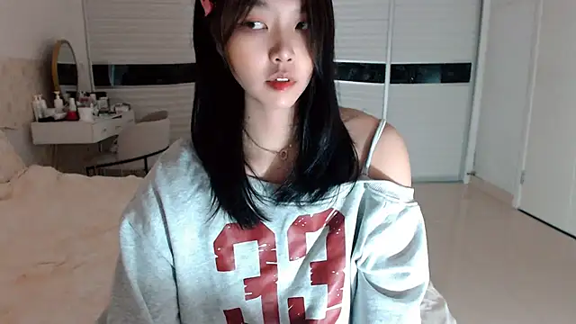 -Lucky Girl online show from September 2025 01:51:02 AM