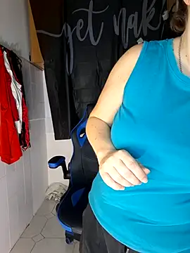 Jassiundich2 online show from December 2025 07:44:01 PM