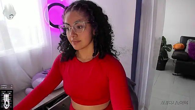 witchviolet online show from February 2025 10:32:01 PM