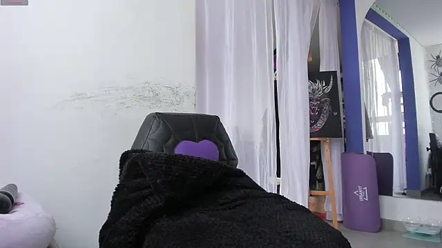 witchviolet online show from March 2025 05:39:01 PM