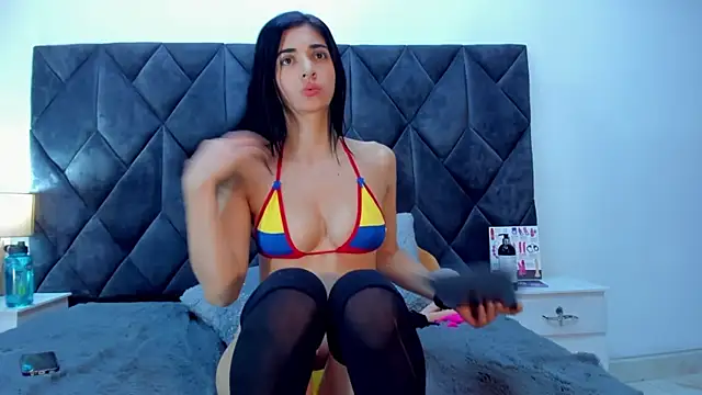 Snapshot of Linisprincehot69 chatting on January 2025 05:28:02 PM Linisprincehot69 online show from January 2025 05:28:02 PM