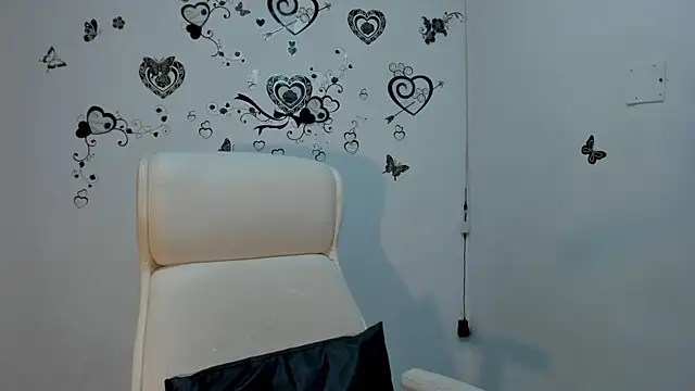 Snapshot of Linisprincehot69 chatting on November 2025 05:31:01 AM Linisprincehot69 online show from November 2025 05:31:01 AM