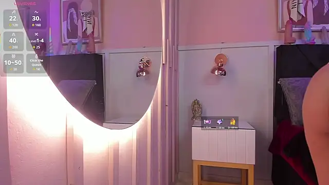 chloe watson  online show from November 2025 08:07:01 PM