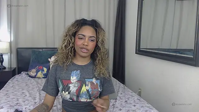 Snapshot of RobynKnight chatting on December 2025 06:55:02 AM RobynKnight online show from December 2025 06:55:02 AM