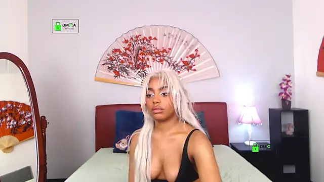 Snapshot of RobynKnight chatting on February 2026 02:10:02 AM RobynKnight online show from February 2026 02:10:02 AM