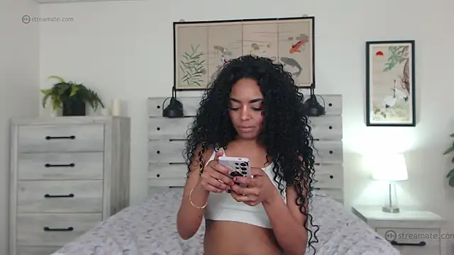 Snapshot of RobynKnight chatting on April 2026 06:41:02 AM RobynKnight online show from April 2026 06:41:02 AM