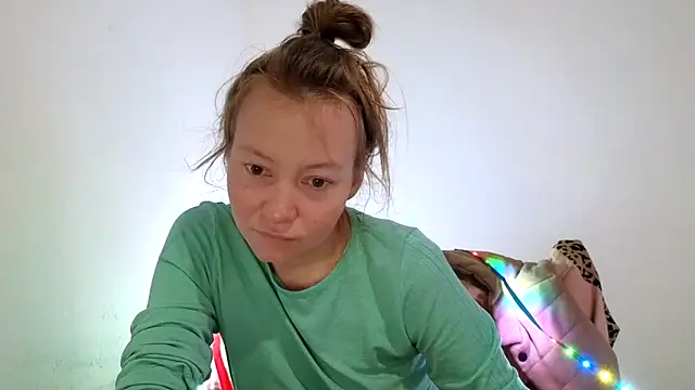 Snapshot of Jony_Marta chatting on March 2025 03:58:02 PM Jony Marta online show from March 2025 03:58:02 PM