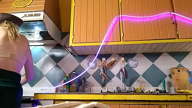 Snapshot of Jony_Marta chatting on November 2025 06:19:02 PM Jony Marta online show from November 2025 06:19:02 PM