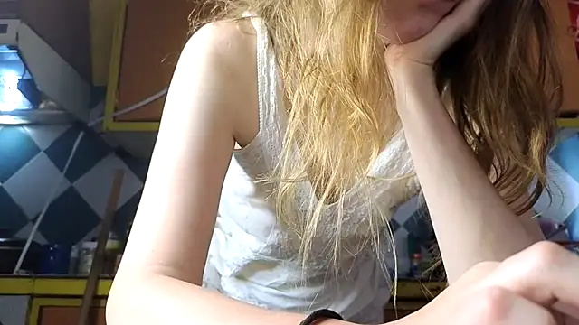 Snapshot of Jony_Marta chatting on December 2025 12:58:02 PM Jony Marta online show from December 2025 12:58:02 PM