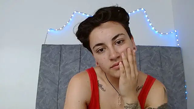 linda 33 online show from September 2025 07:04:02 PM