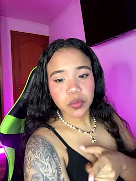 leila 22 online show from January 2026 07:02:01 AM