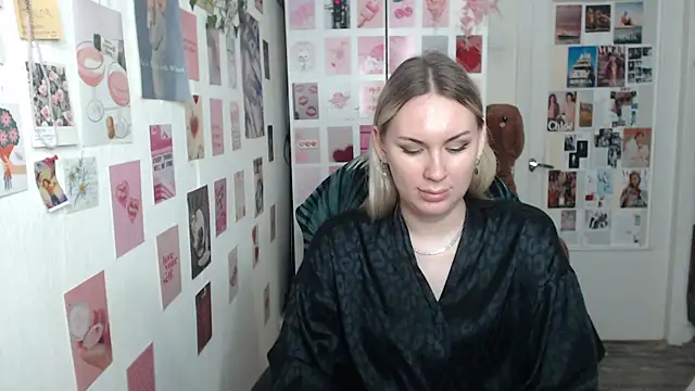 CapriScorpion online show from March 2025 02:23:02 PM