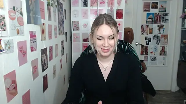 CapriScorpion online show from March 2025 01:40:01 PM