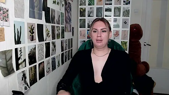 CapriScorpion online show from September 2025 11:55:02 AM