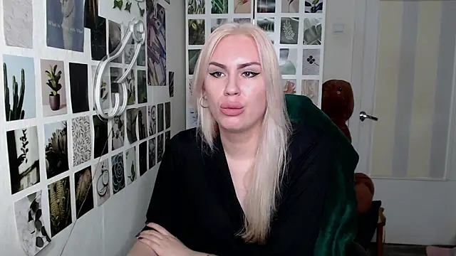 CapriScorpion online show from October 2025 02:26:02 PM