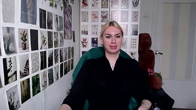 CapriScorpion online show from April 2026 12:22:01 PM