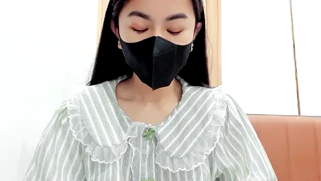 Lita-Julia online show from February 2025 09:13:02 AM