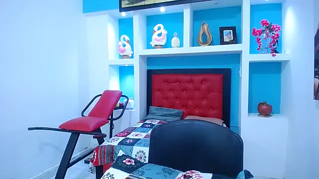 KatrinaQueen1 online show from March 2025 05:36:01 AM