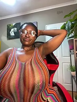 Snapshot of Bustygoddess32 chatting on January 2025 07:26:01 PM Bustygoddess32 online show from January 2025 07:26:01 PM