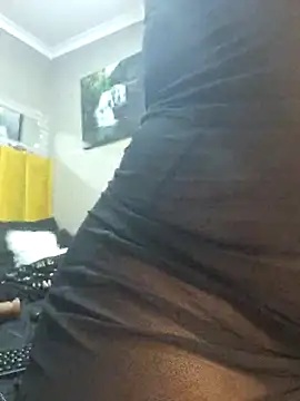 Snapshot of Bustygoddess32 chatting on February 2025 04:37:02 PM Bustygoddess32 online show from February 2025 04:37:02 PM