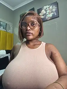 Snapshot of Bustygoddess32 chatting on March 2025 06:24:01 AM Bustygoddess32 online show from March 2025 06:24:01 AM