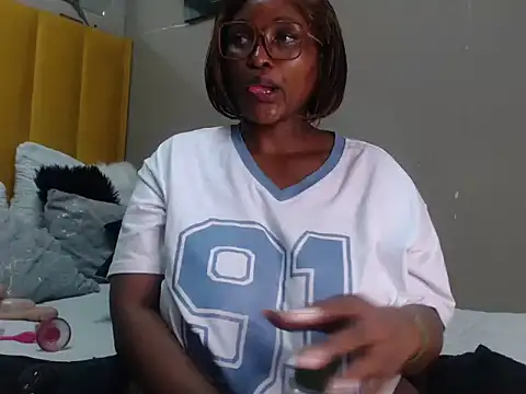 Snapshot of Bustygoddess32 chatting on March 2025 03:48:02 AM Bustygoddess32 online show from March 2025 03:48:02 AM