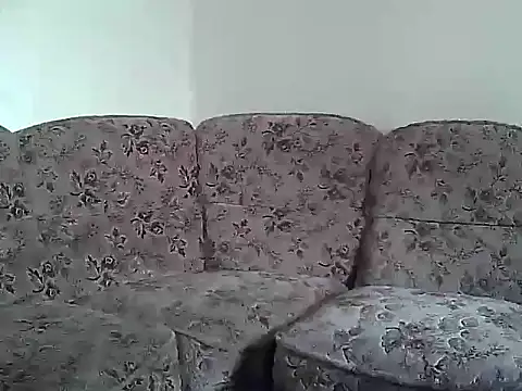 suarez1235 online show from April 2026 10:43:01 AM