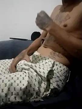 Snapshot of DG0022 chatting on March 2026 02:17:02 AM DG0022 online show from March 2026 02:17:02 AM