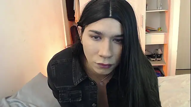 Snapshot of Moon_Foxxy chatting on September 2025 02:22:02 AM Moon Foxxy online show from September 2025 02:22:02 AM