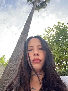 Snapshot of BellaGiaxx chatting on April 2026 10:49:02 AM BellaGiaxx online show from April 2026 10:49:02 AM