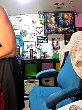 TrenaAnne online show from February 2025 06:31:01 PM