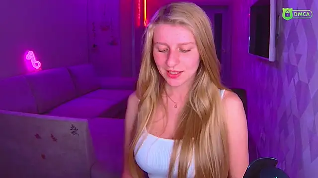 AmaliaQueen online show from November 2025 02:50:02 PM