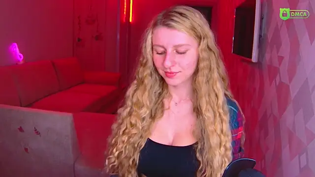 AmaliaQueen online show from December 2025 03:06:01 PM