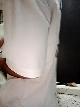 Snapshot of sebasxx97 chatting on November 2025 11:05:01 AM sebasxx97 online show from November 2025 11:05:01 AM