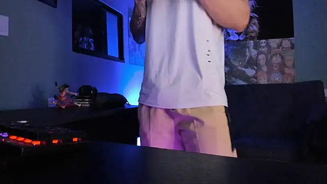 Snapshot of Sisoyalejo420 chatting on February 2026 01:10:02 AM Sisoyalejo420 online show from February 2026 01:10:02 AM