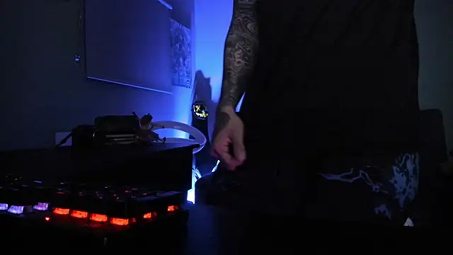 Snapshot of Sisoyalejo420 chatting on February 2026 02:43:01 AM Sisoyalejo420 online show from February 2026 02:43:01 AM