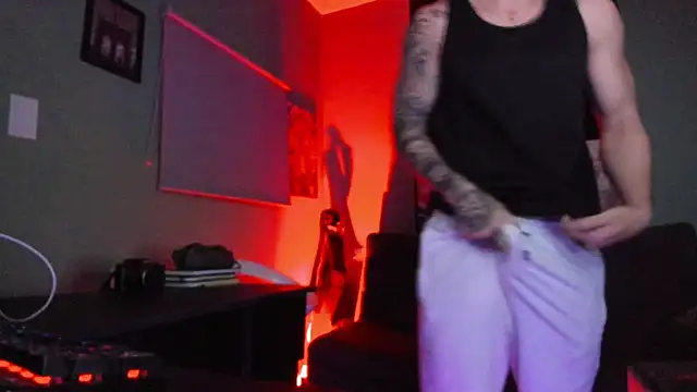 Snapshot of Sisoyalejo420 chatting on March 2026 03:43:01 AM Sisoyalejo420 online show from March 2026 03:43:01 AM