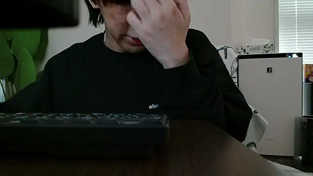 Snapshot of POCARI_SWEAT chatting on March 2026 12:48:02 AM POCARI SWEAT online show from March 2026 12:48:02 AM