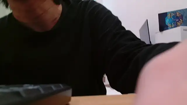 Snapshot of POCARI_SWEAT chatting on April 2026 02:23:02 AM POCARI SWEAT online show from April 2026 02:23:02 AM