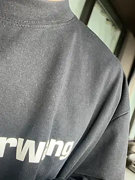 Snapshot of POCARI_SWEAT chatting on April 2026 01:16:02 AM POCARI SWEAT online show from April 2026 01:16:02 AM