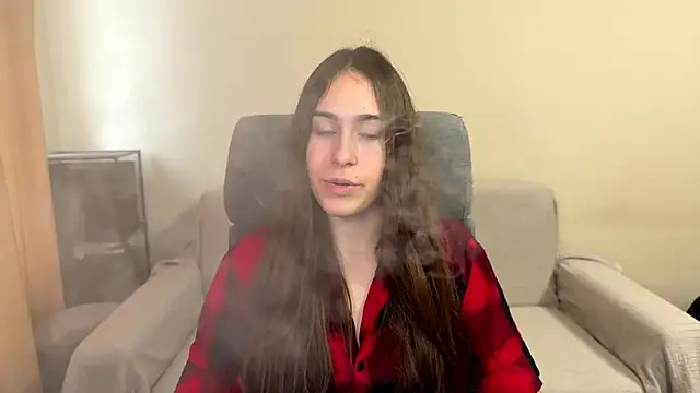 Snapshot of AliceKolltt chatting on October 2025 09:02:01 AM AliceKolltt online show from October 2025 09:02:01 AM