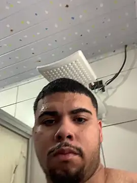 Casal Safado  online show from September 2025 12:16:01 PM