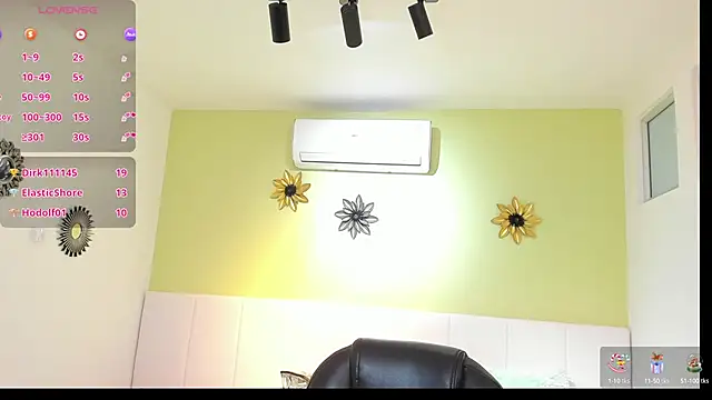 Snapshot of katia_bigboobs1 chatting on December 2024 03:16:01 PM katia bigboobs1 online show from December 2024 03:16:01 PM