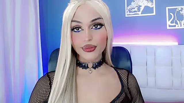 Snapshot of amal_baddell chatting on January 2025 07:15:02 AM amal baddell online show from January 2025 07:15:02 AM