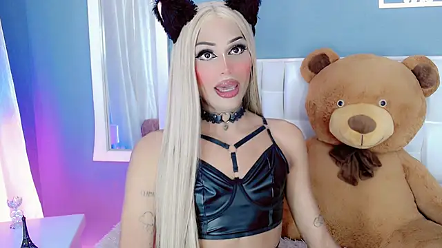 Snapshot of amal_baddell chatting on February 2025 01:30:01 PM amal baddell online show from February 2025 01:30:01 PM