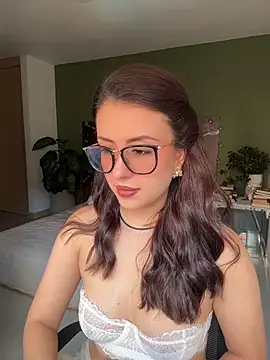 EmaSaenz online show from July 2026 10:05:02 PM