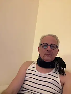 Snapshot of Frank22xx chatting on March 2026 09:23:01 PM Frank22xx online show from March 2026 09:23:01 PM