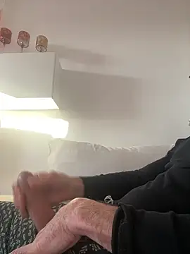 Snapshot of Frank22xx chatting on March 2026 06:39:02 AM Frank22xx online show from March 2026 06:39:02 AM