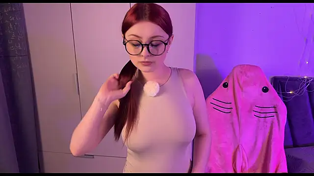 RozieRose online show from October 2025 04:19:02 AM