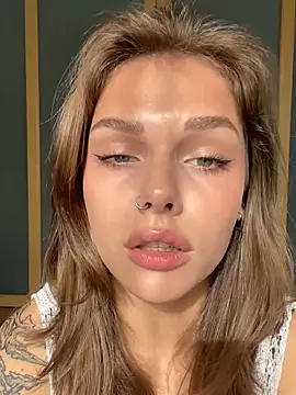 Snapshot of HumbleJess chatting on October 2025 09:50:02 AM HumbleJess online show from October 2025 09:50:02 AM